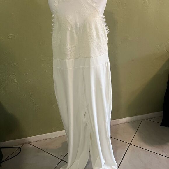 Bebe White Lace Detail Garment - Picture 4 of 6